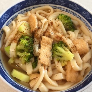 超簡単☆お揚げとブロッコリーのうどん